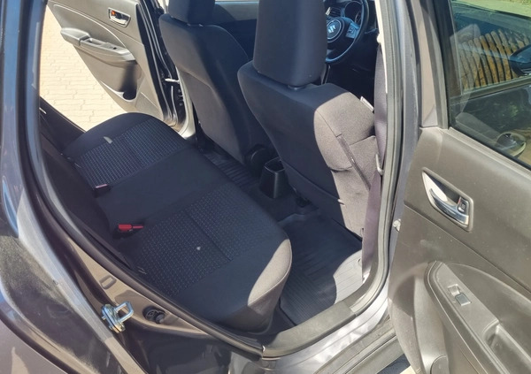 Suzuki Swift cena 51999 przebieg: 37000, rok produkcji 2021 z Biała małe 301